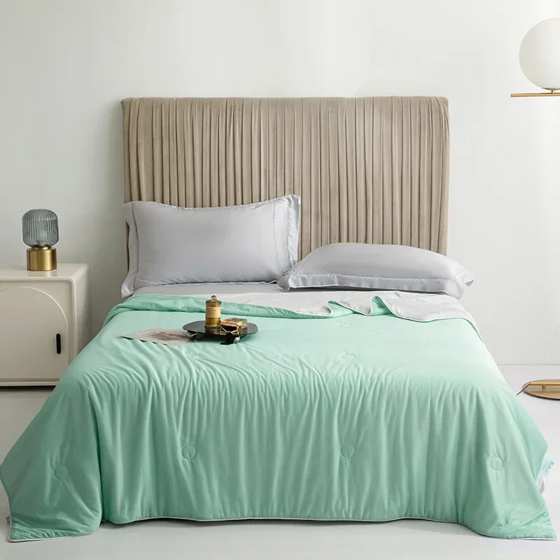 Ultra Soft Summer Cooling Blanket Smooth Breathable Air Conditioning Comforter